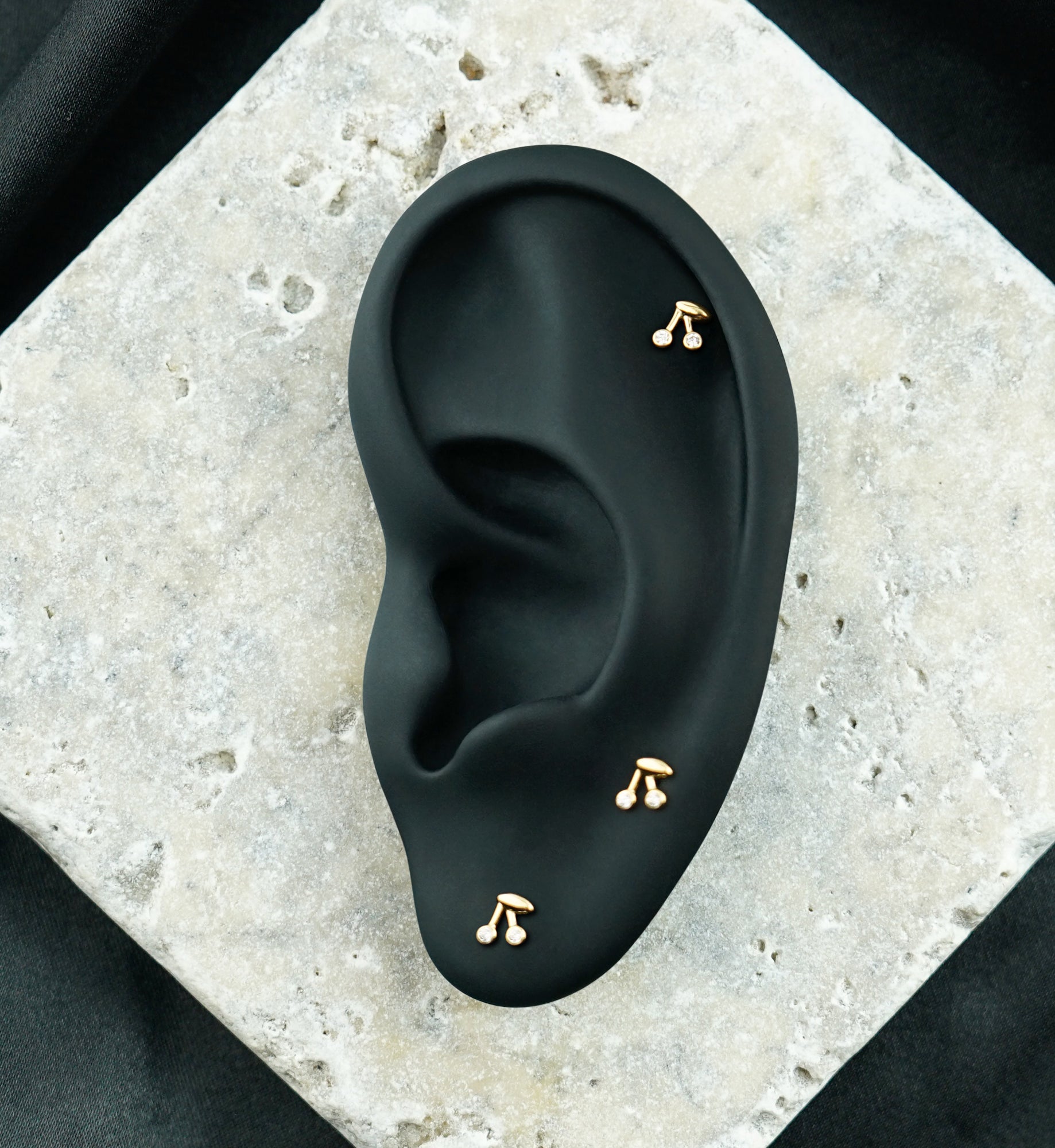 14kt Gold Cherry Pits Clear CZ Threadless Top
