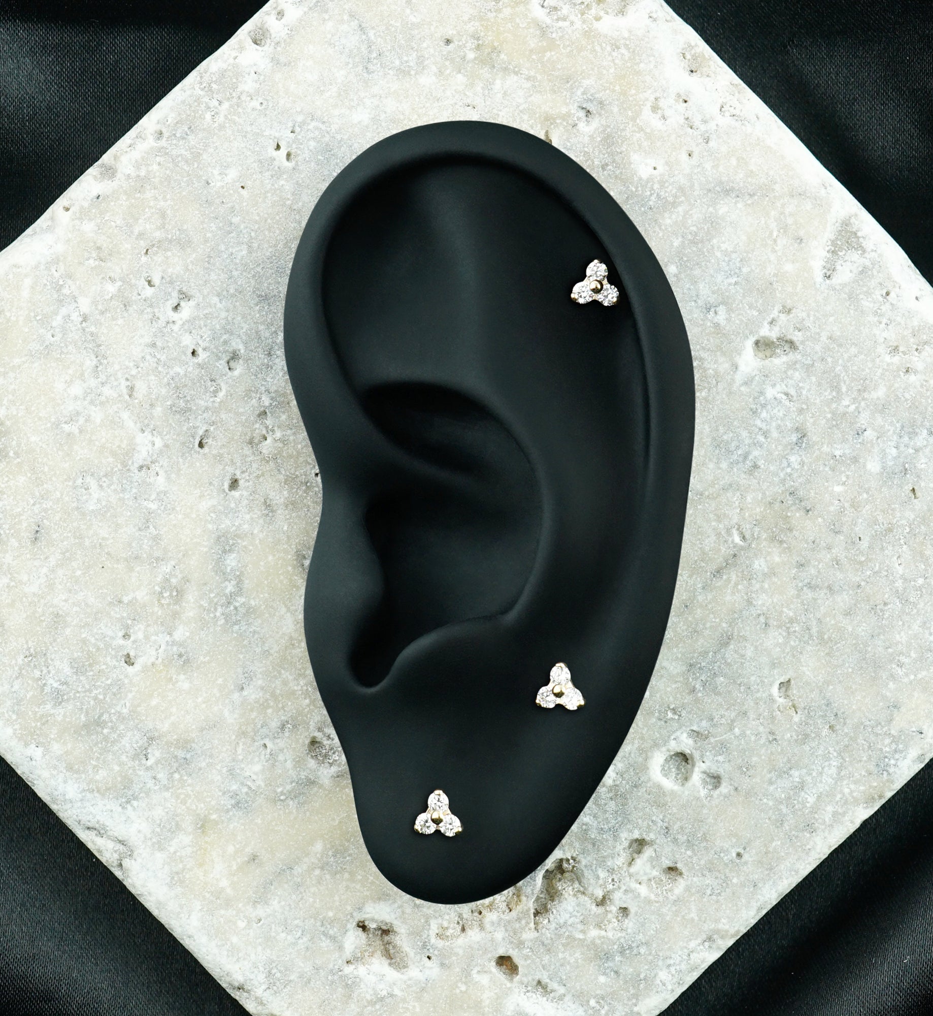 14kt Gold Trine Lab Grown Diamond Threadless Labret
