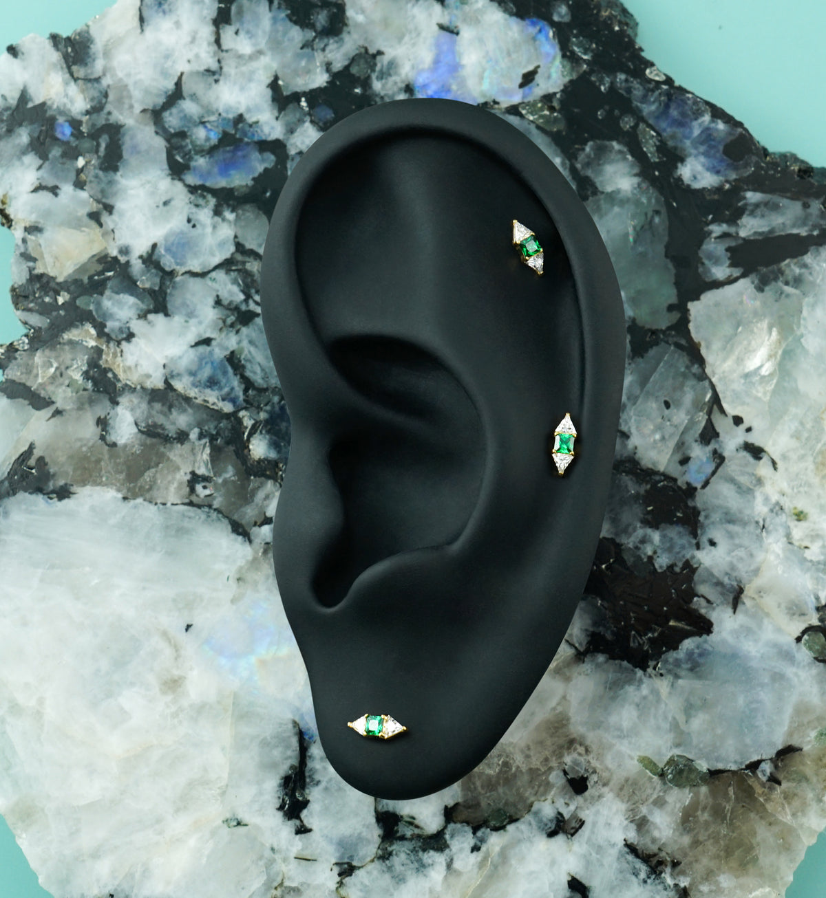 24kt Gold PVD Double-Edged Emerald CZ Titanium Threadless Top