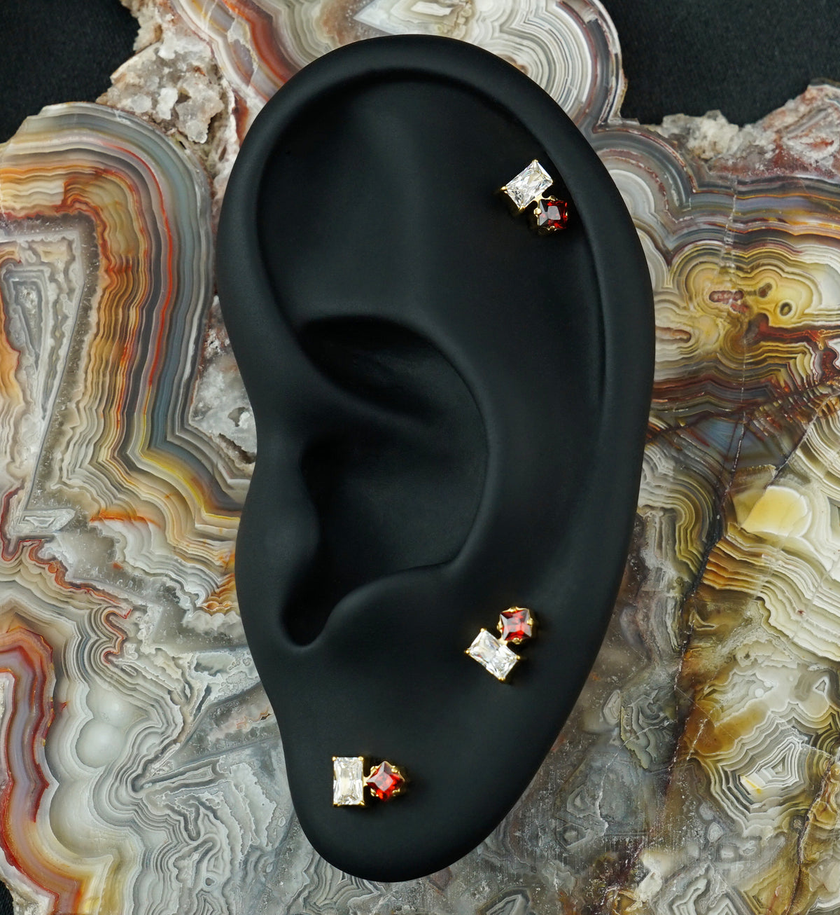 24kt Gold PVD Inverted Tilt Garnet CZ Titanium Threadless Top