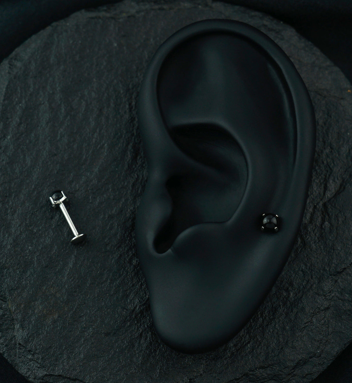 Black Onyx Stone Prong Top Internally Threaded Labret