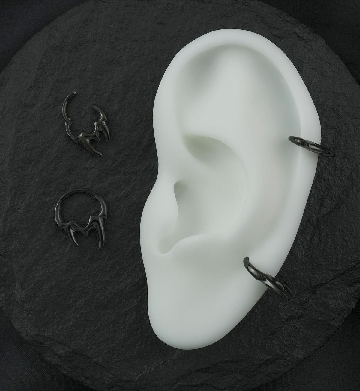 Black PVD Fangs Titanium Hinged Segment Ring
