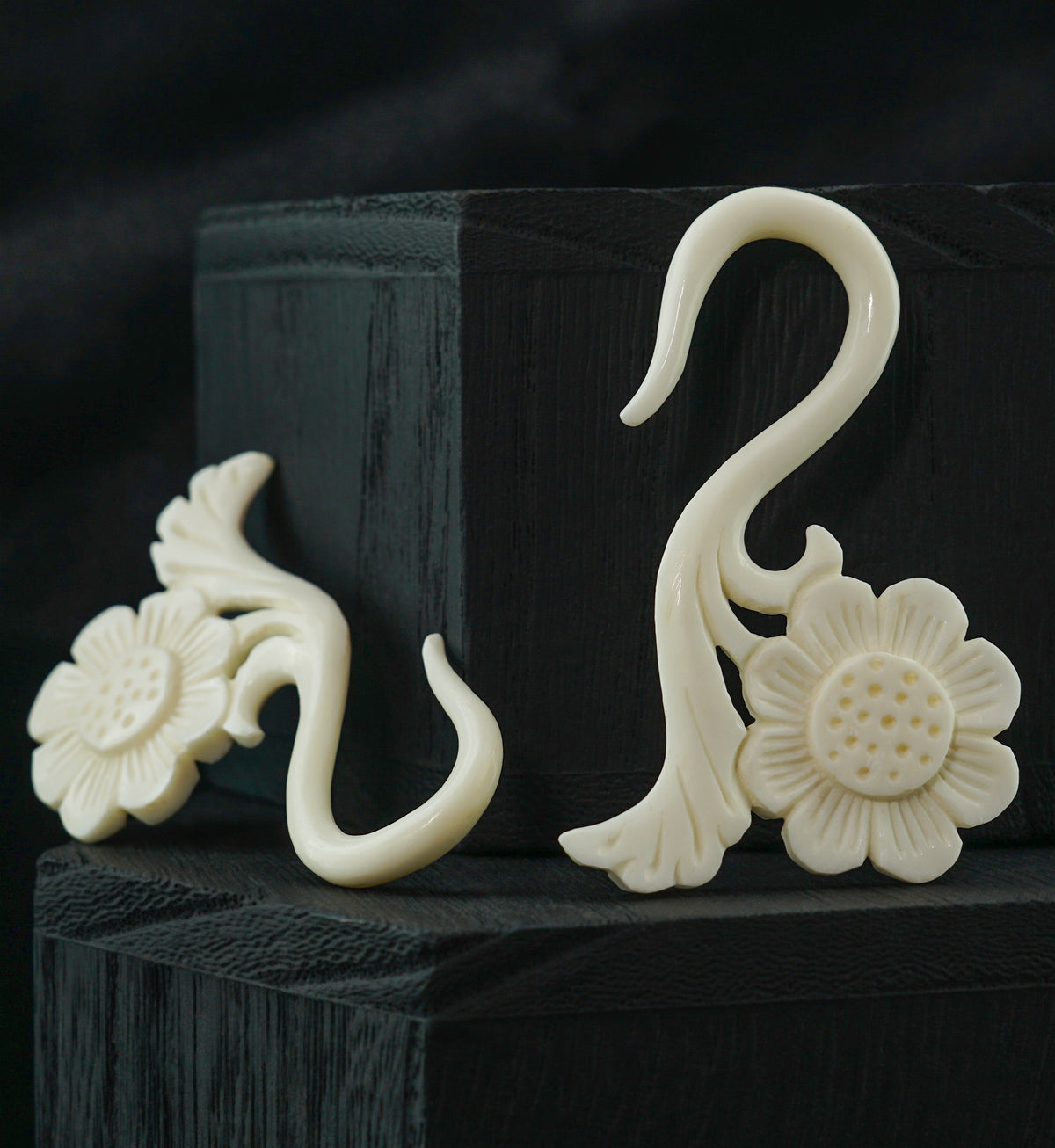 Daisy Bone Hangers