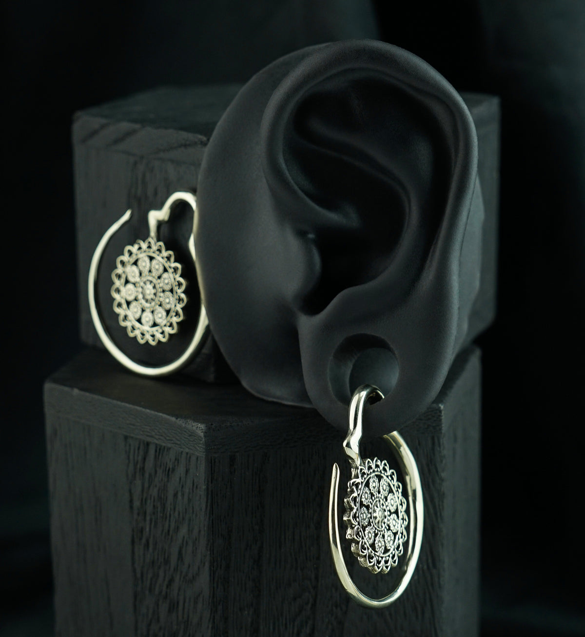 Damask White Brass Ear Weights