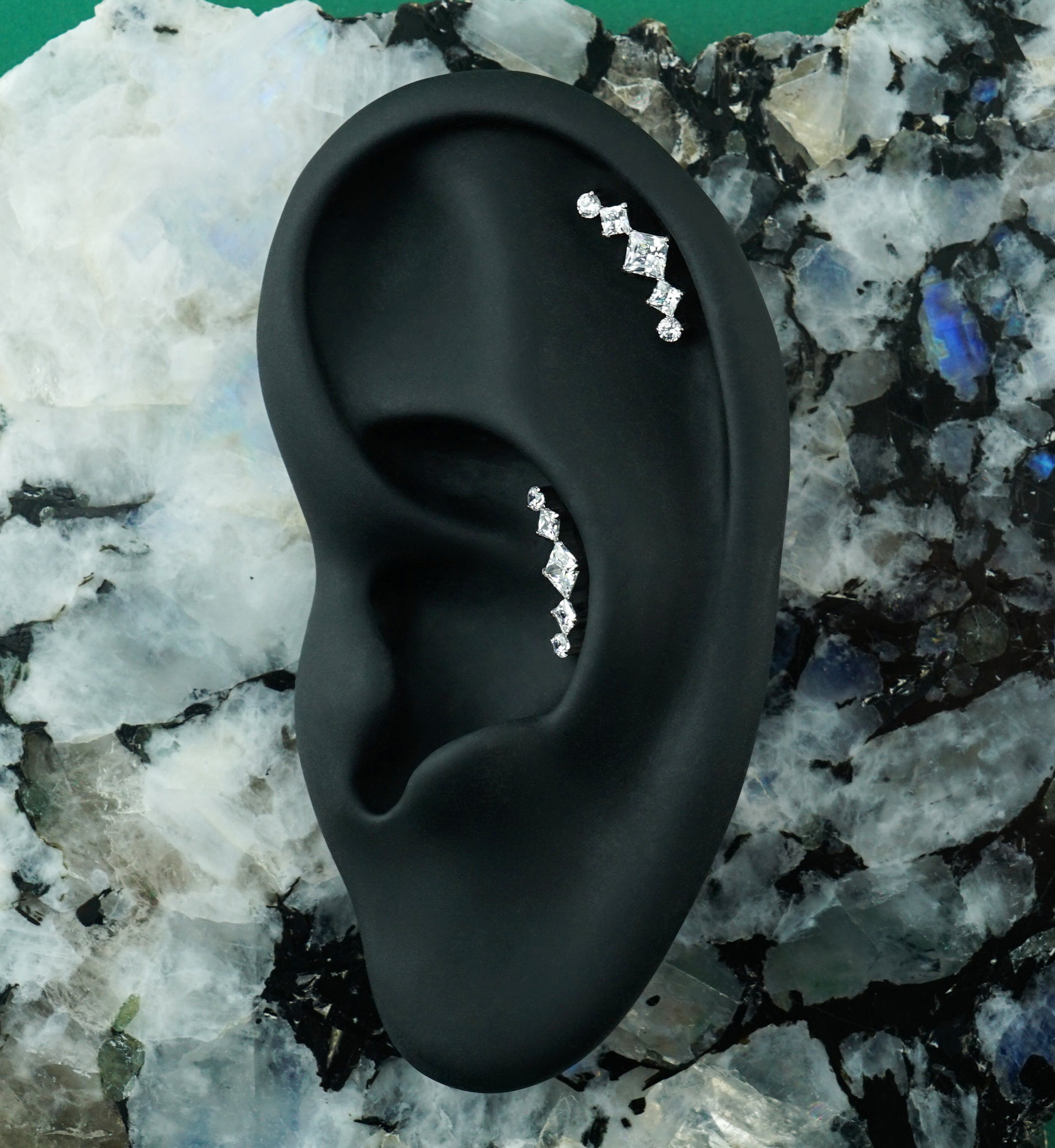 Diamond Flex CZ Titanium Threadless Labret