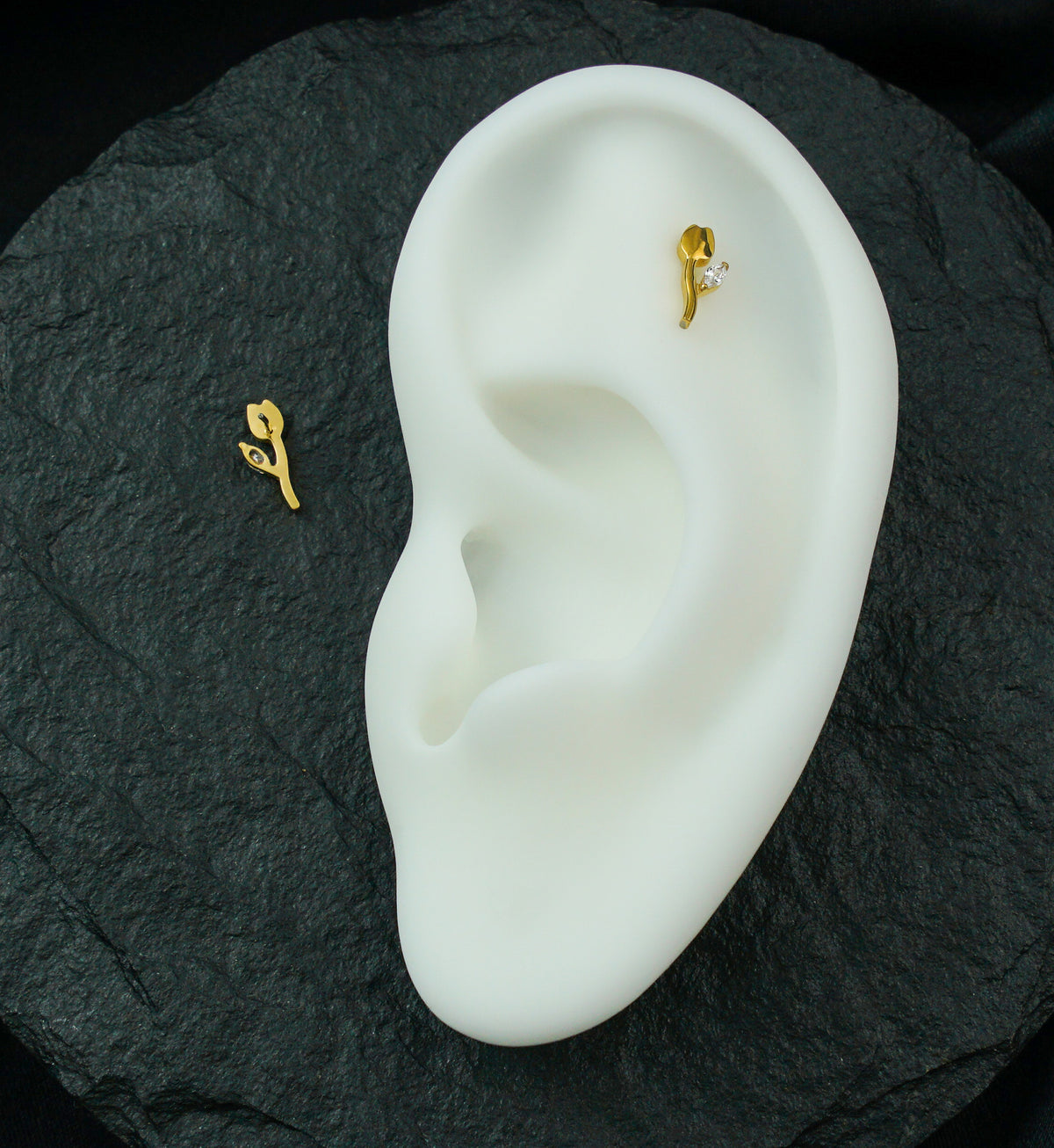 Gold PVD Tulip Flower Clear CZ Titanium Threadless Top