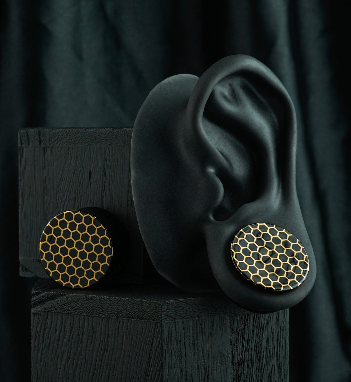 Honeycomb Glass Plugs