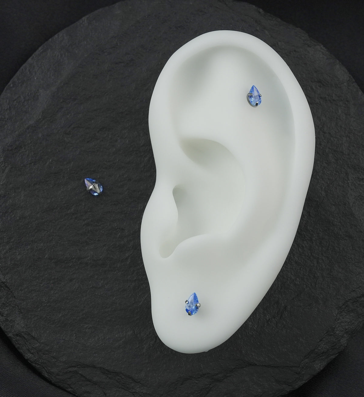 Prong Teardrop Aqua CZ Titanium Threadless Top