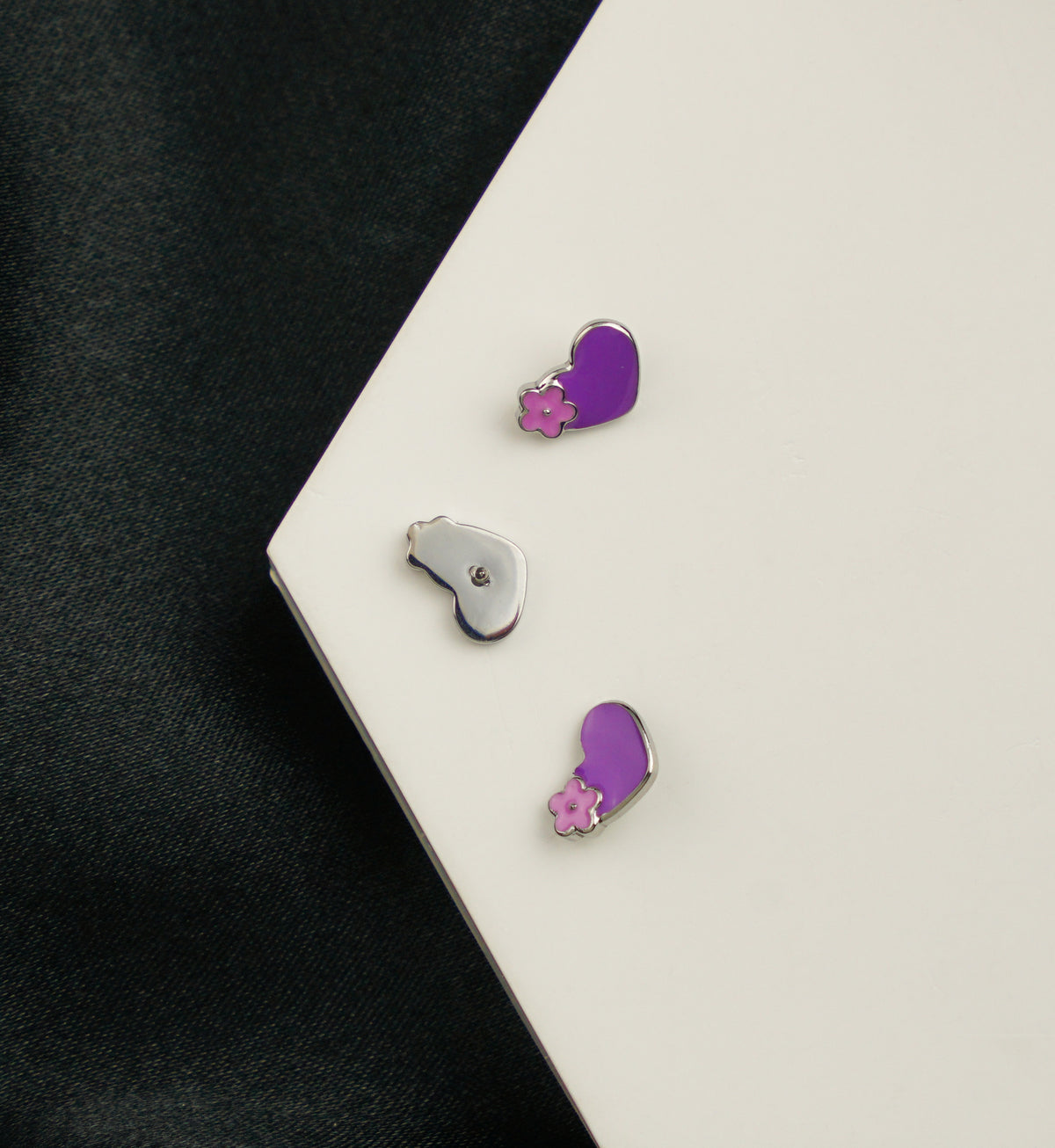 Purple Floral Heart Stainless Steel Internally Threaded Top