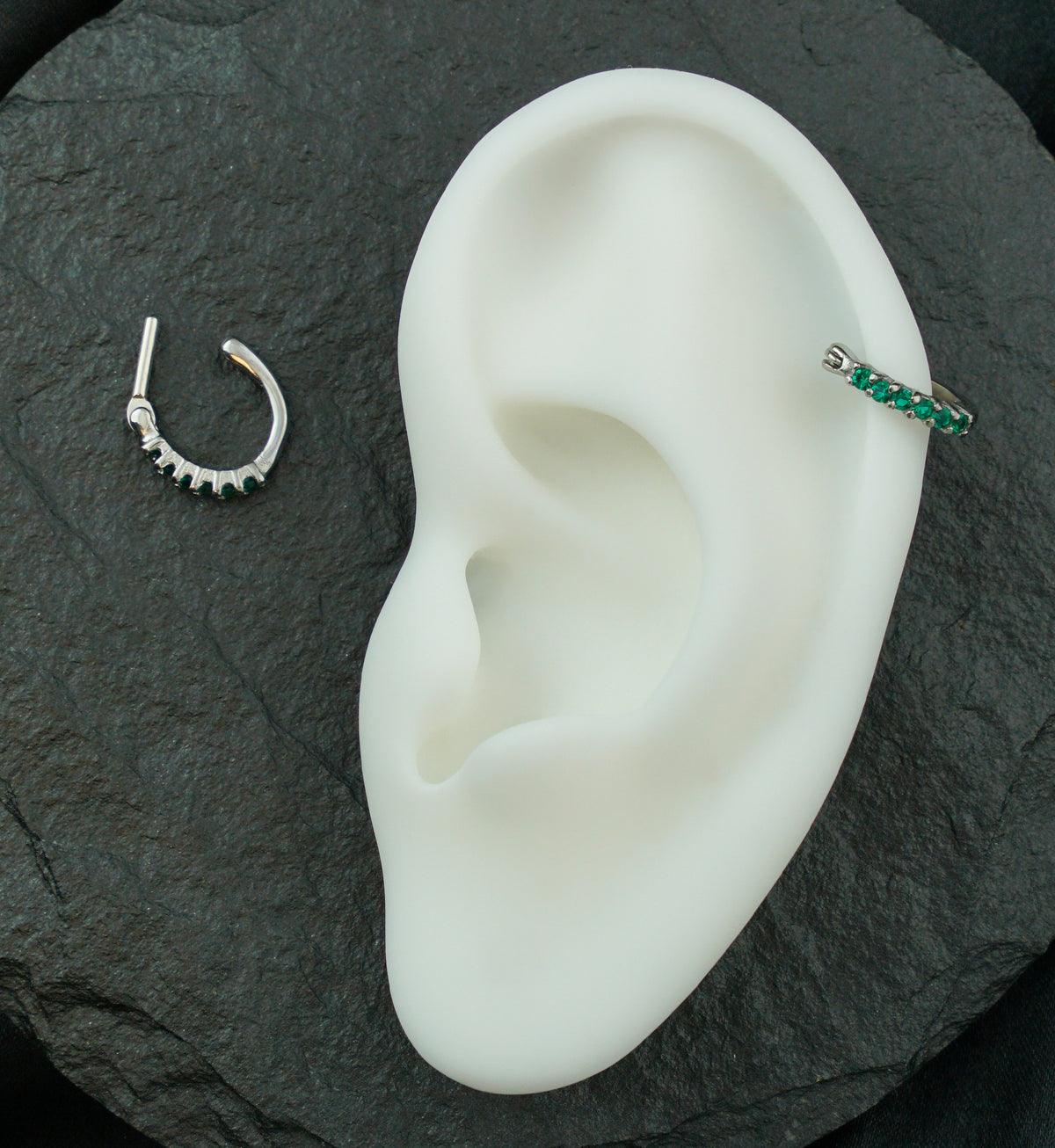 Side-Facing Emerald CZ Stainless Steel Hinged Segment D-Ring