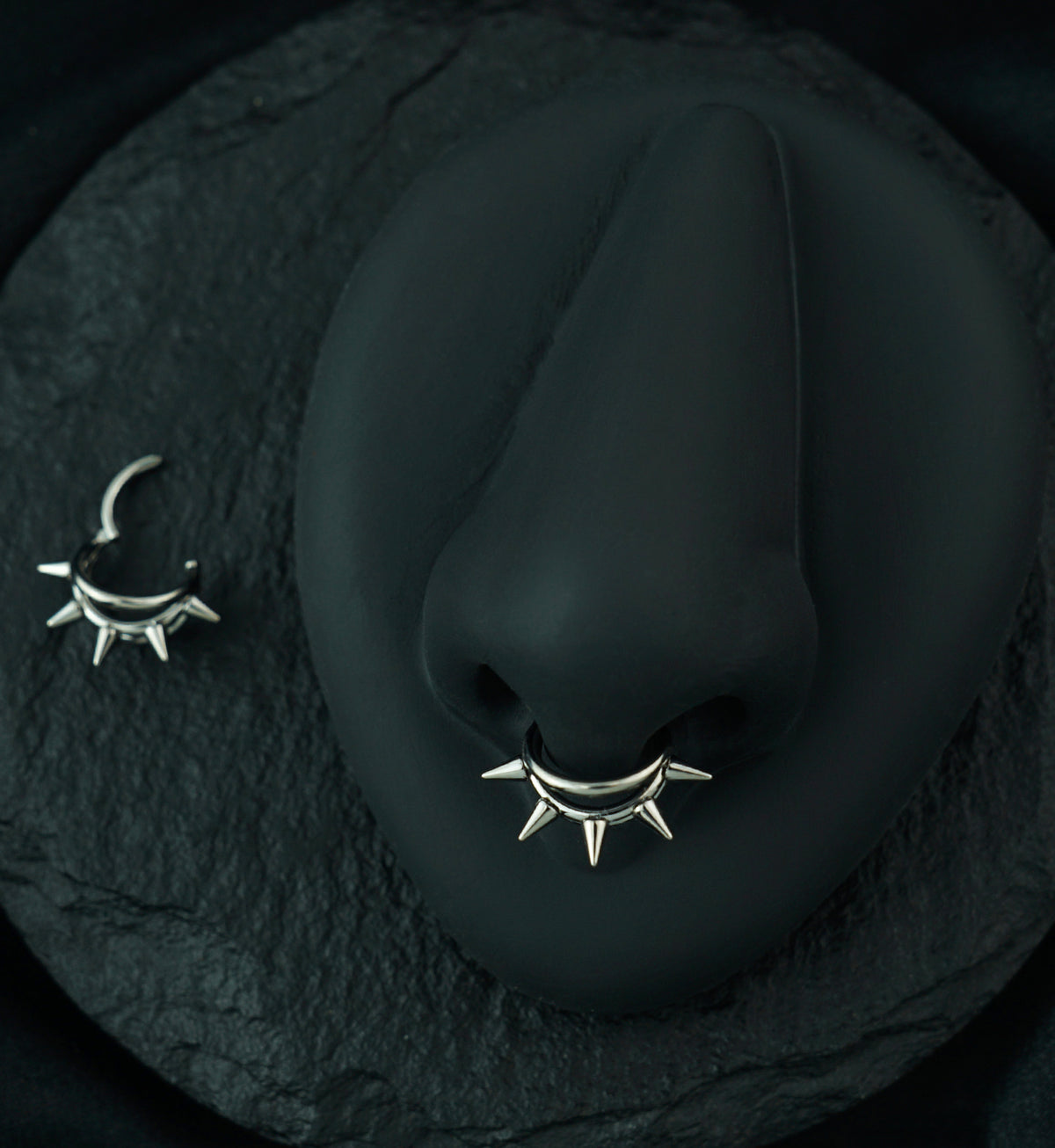 Spiked Trap Titanium Hinged Segment Ring