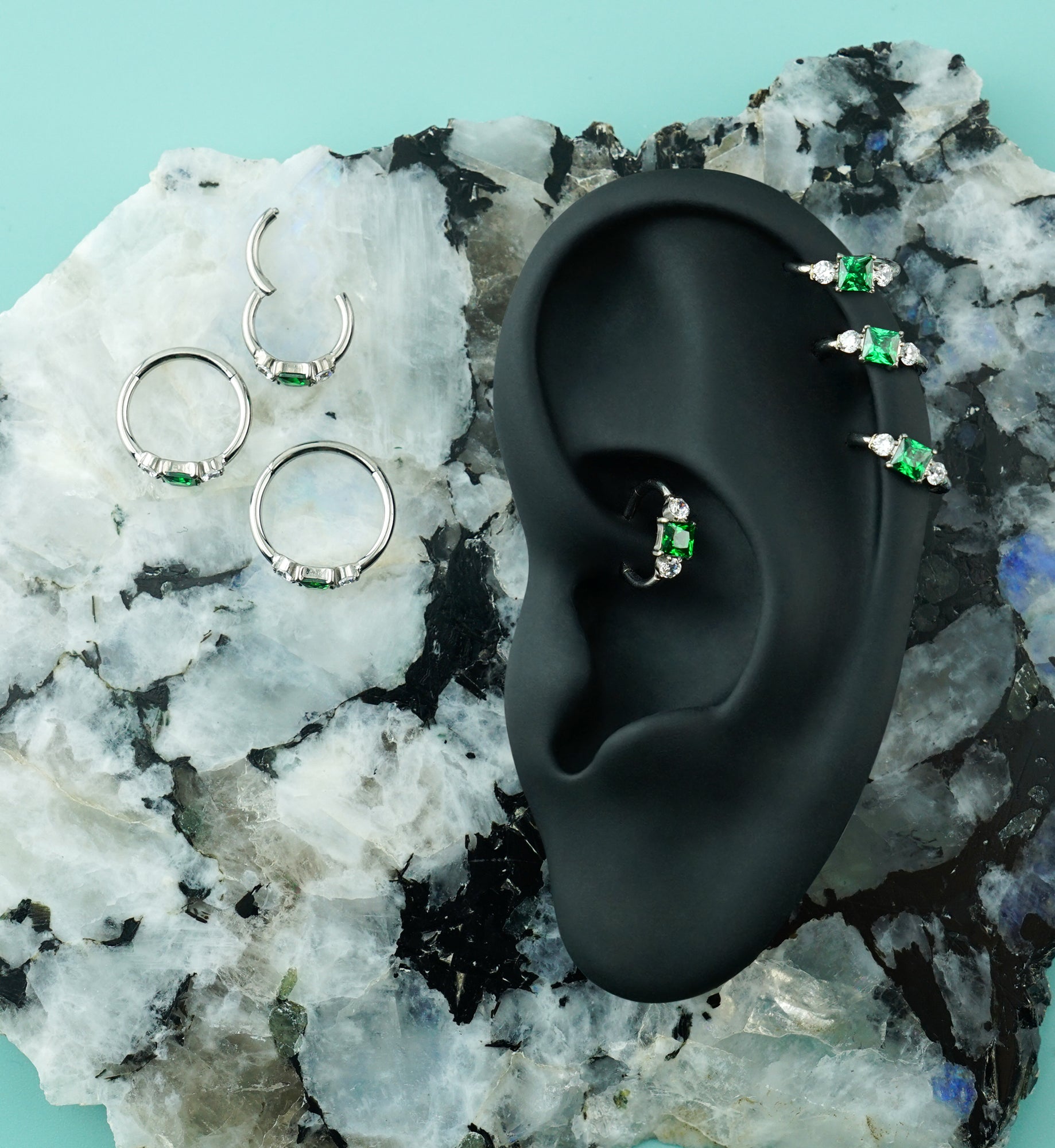 Square And Round Emerald CZ Titanium Hinged Segment Ring