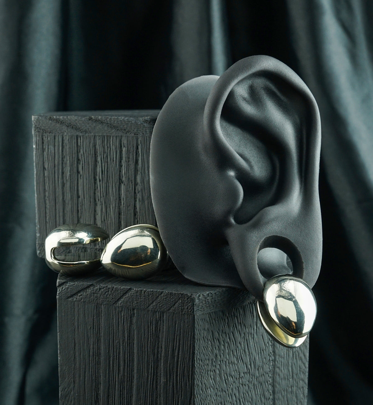 White Brass Knuckle Ear Weights