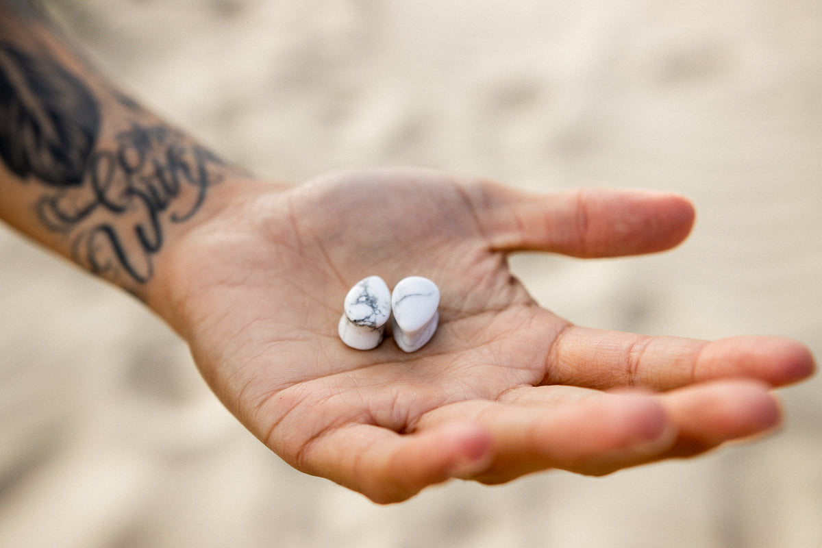 White Howlite Stone Teardrop Plugs