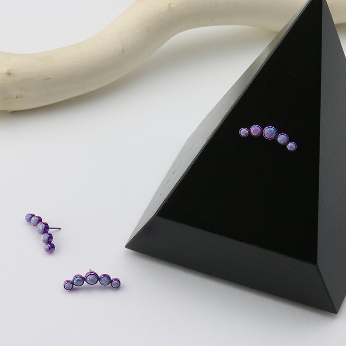 Quinate Purple Opalite Purple Titanium Threadless Top