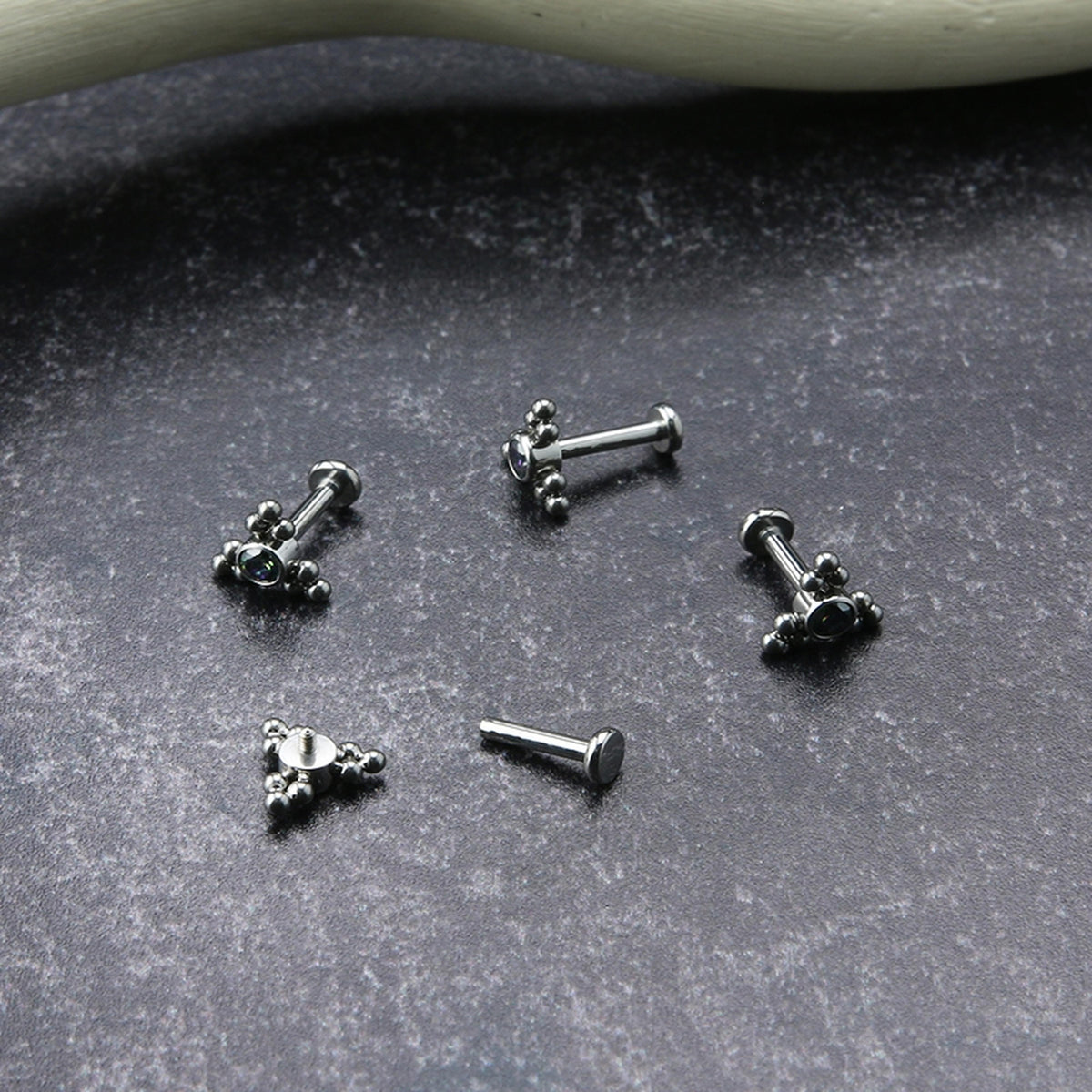 16G Black Aurora CZ Tryst Titanium Labret