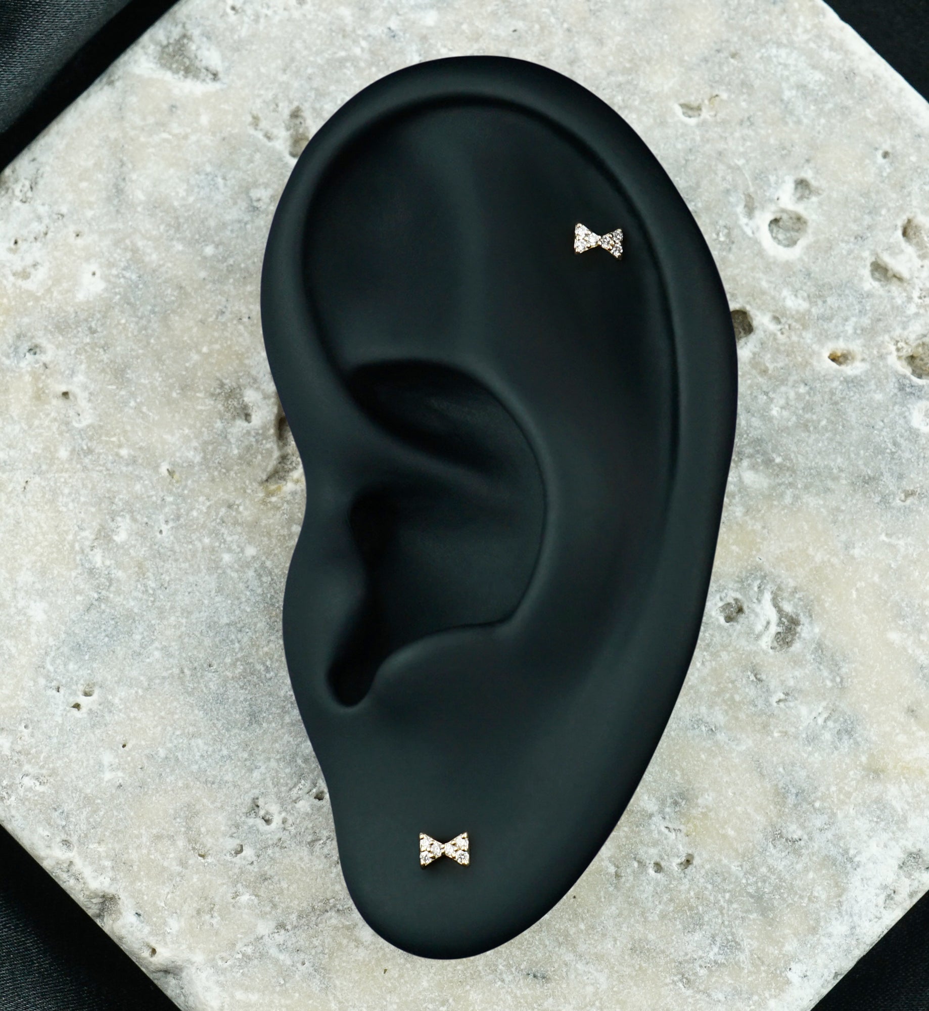 14kt Gold Bow Tie Lab Grown Diamond Threadless Top