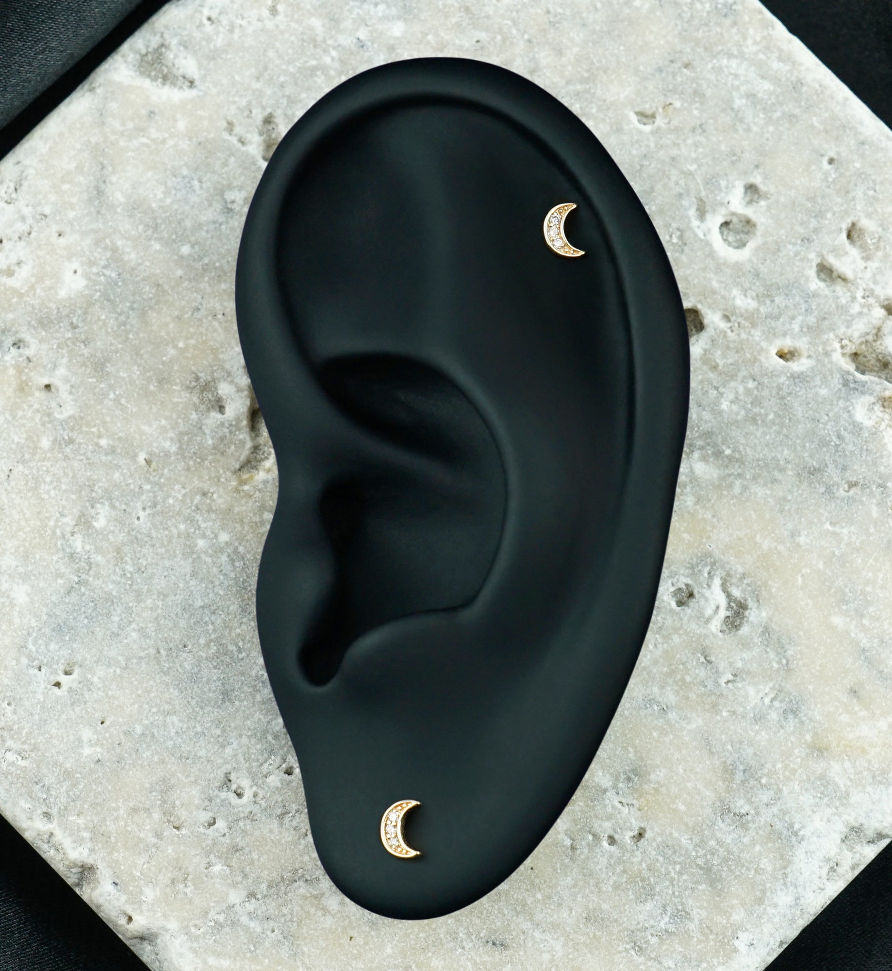 14kt Gold Half Moon Lab Grown Diamond Threadless Top