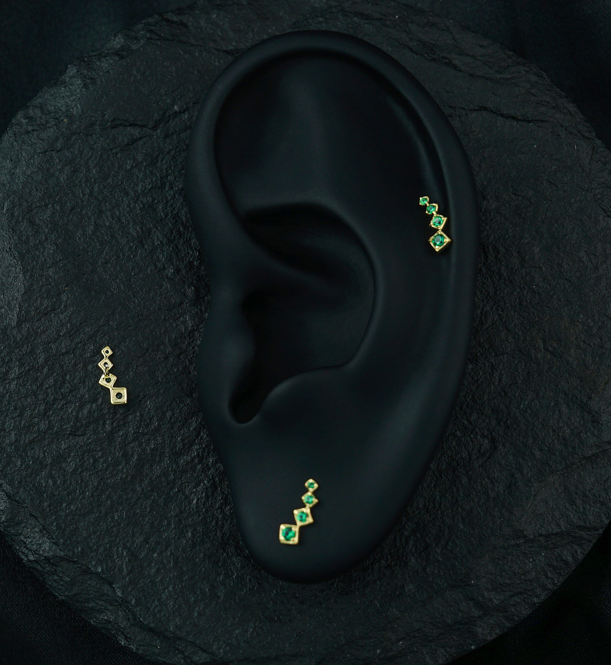 14kt Gold Square Crescendo Emerald CZ Threadless Top