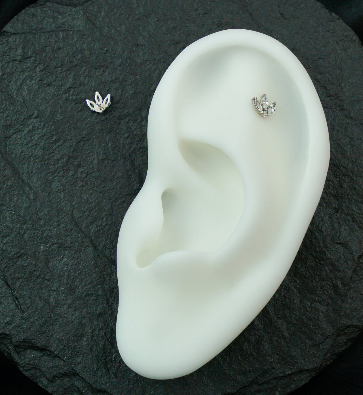 14kt White Gold Tri Sepal Clear CZ Threadless Top