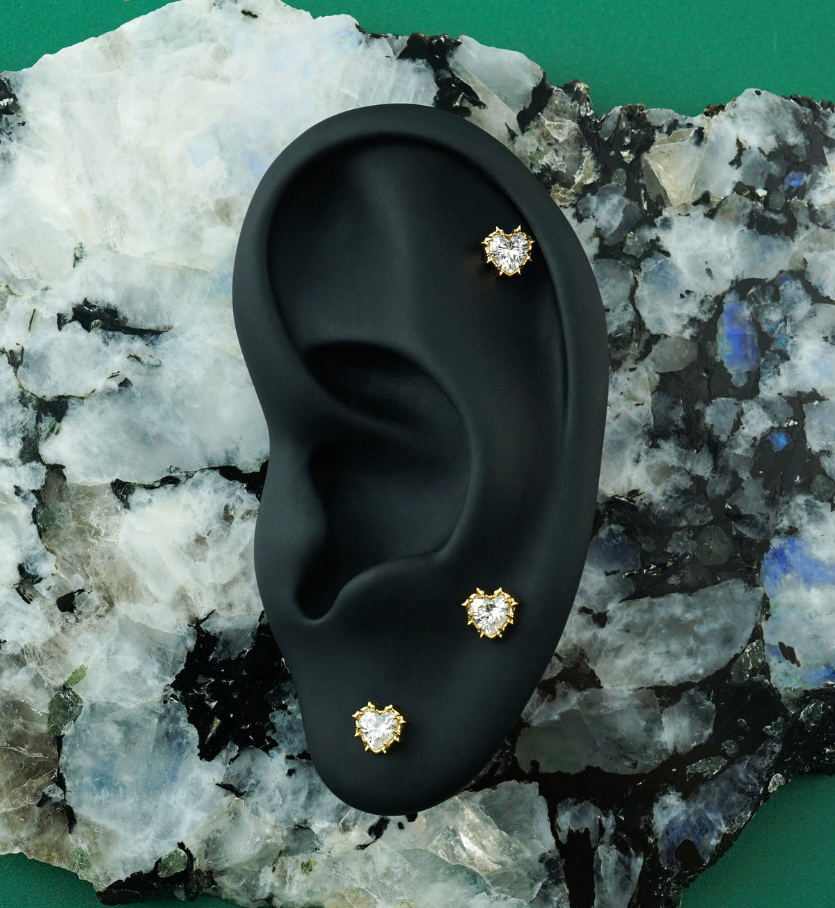 24kt Gold PVD Barbed Heart Clear CZ Titanium Threadless Top