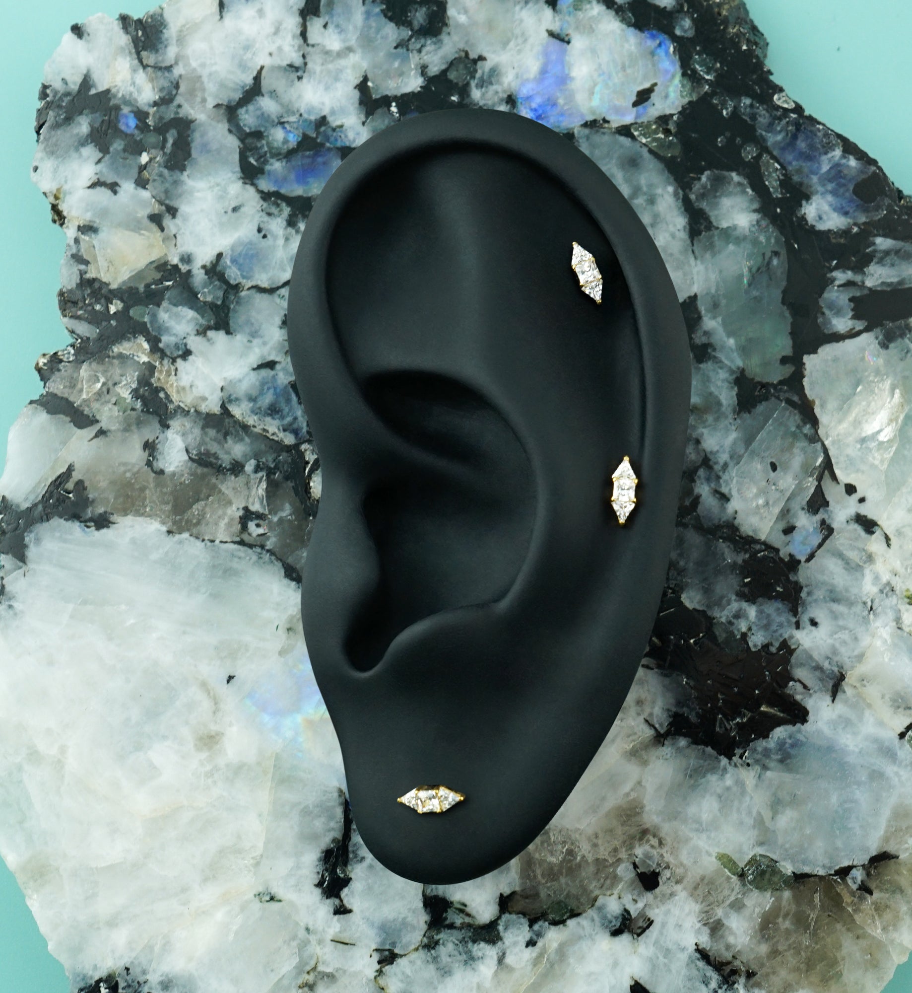 24kt Gold PVD Double-Edged Clear CZ Titanium Threadless Top