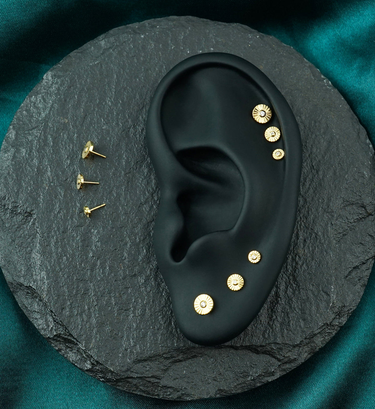 24kt Gold PVD Score Disk Clear CZ Threadless Titanium Top