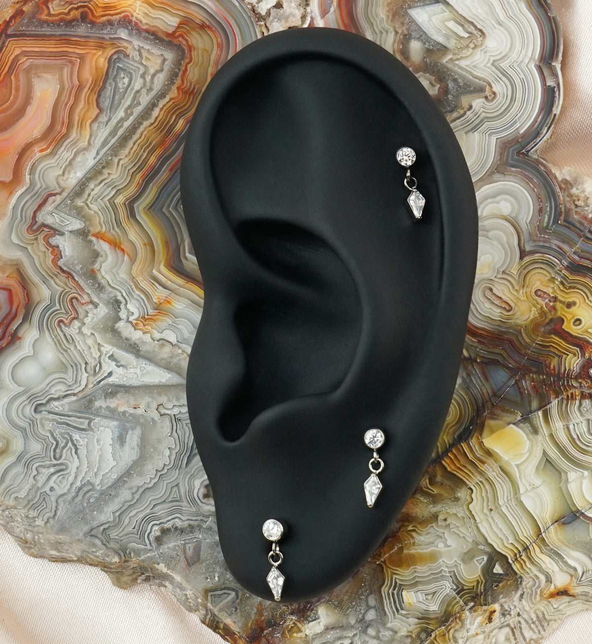 Dart CZ Dangle Titanium Threadless Top