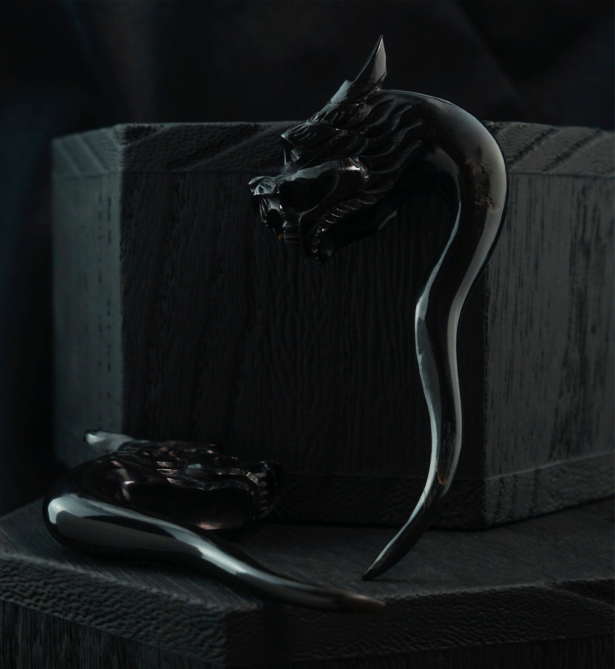 Dragon Head Horn Hangers