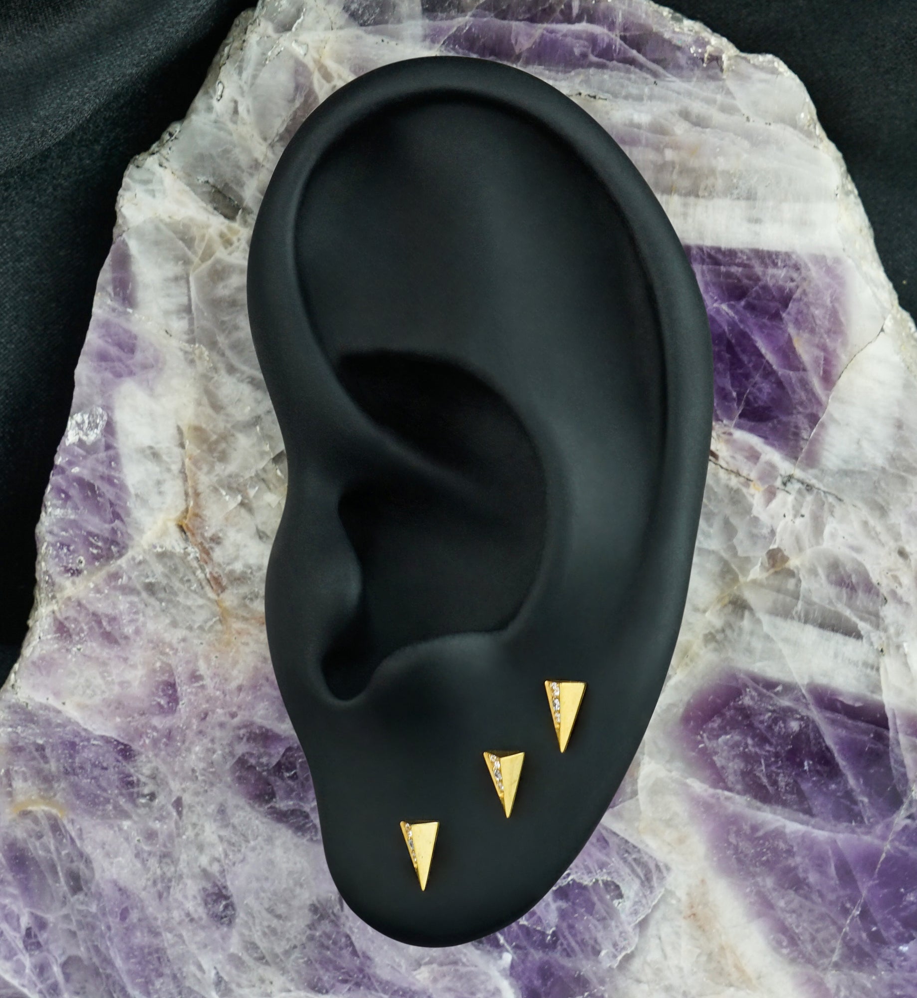 Gold PVD Arrowhead CZ Titanium Threadless Top