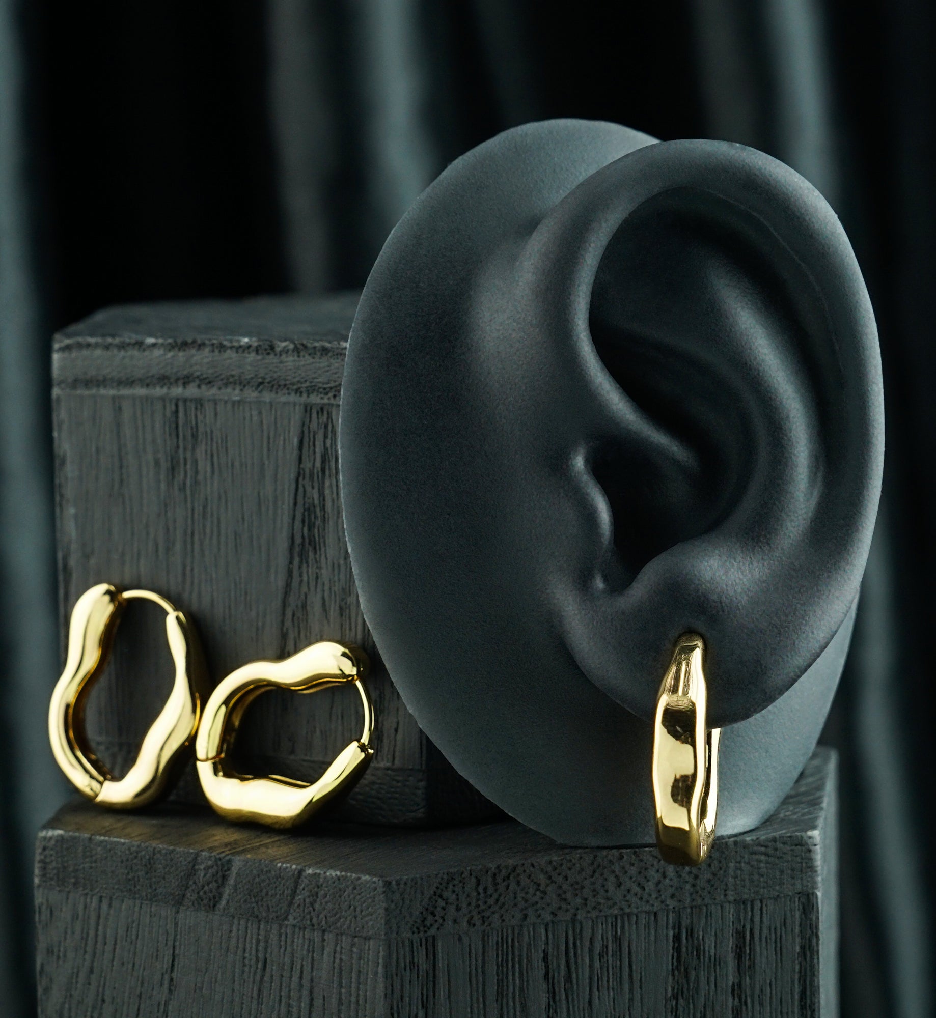 Gold PVD Melting Stainless Steel Hinged Hoop Earrings