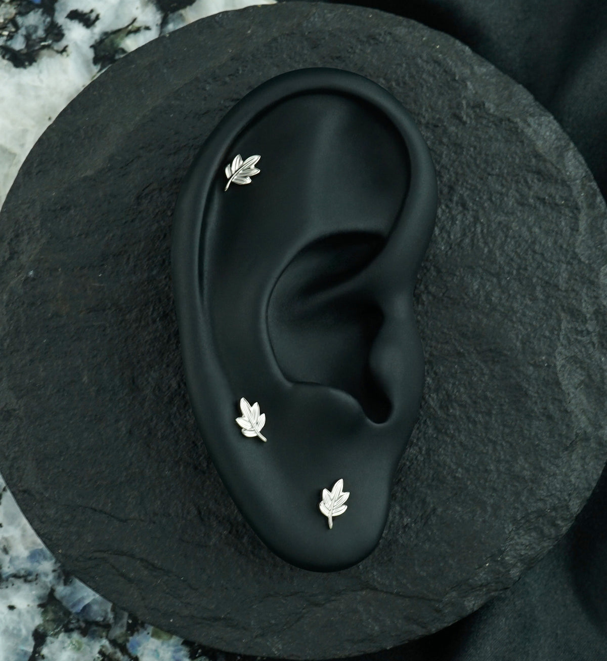 Oak Leaf Titanium Threadless Top