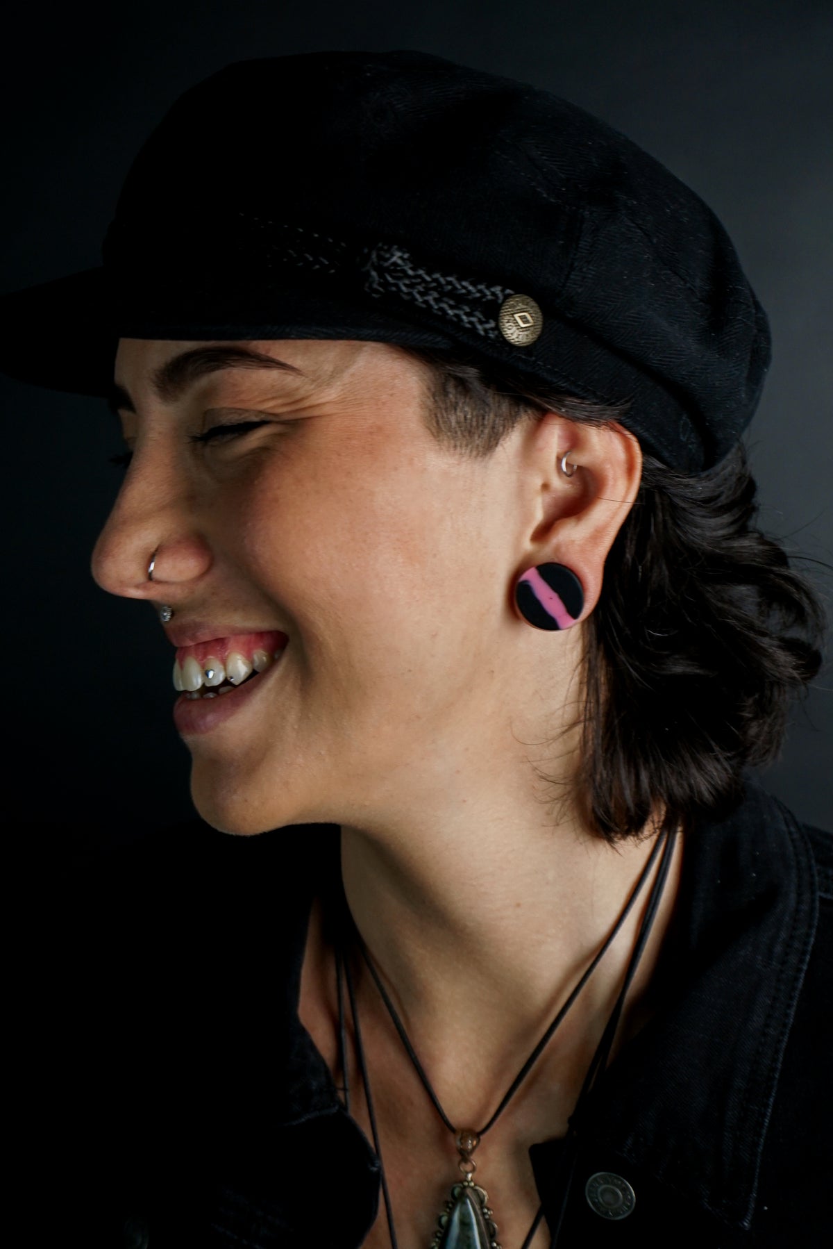 Pink And Black Double Flare Silicone Plugs