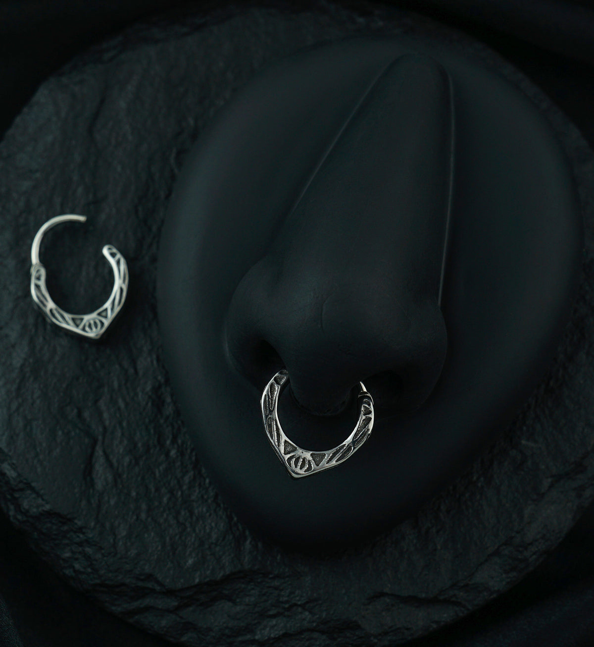 Point Tribal Stainless Steel Hinged Segment Ring