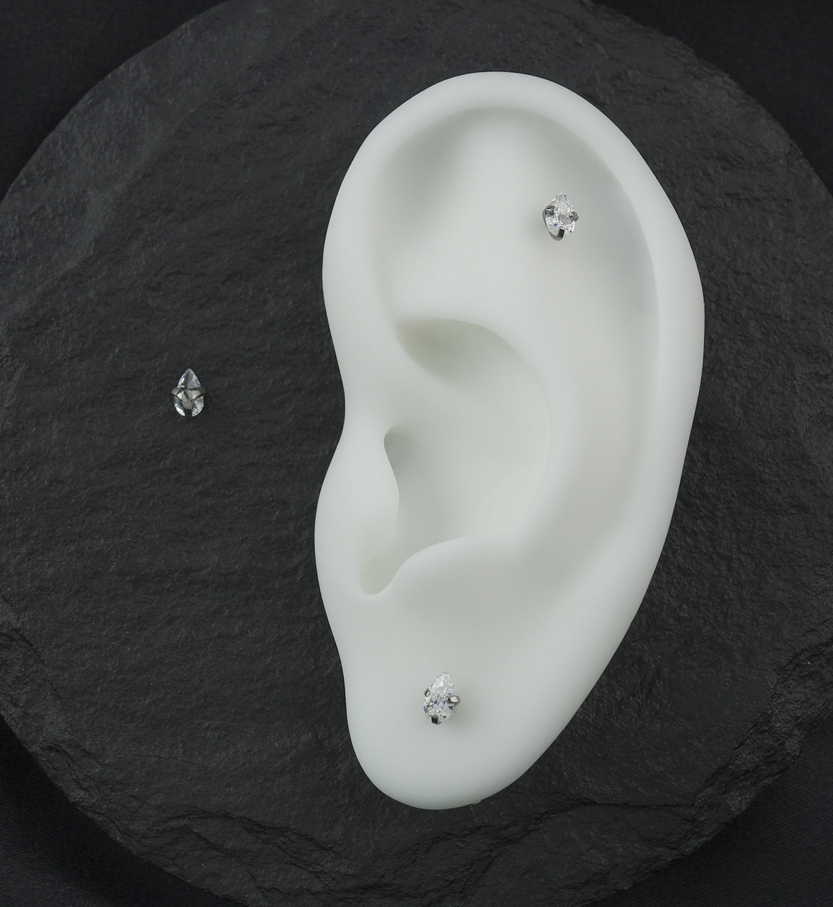Prong Teardrop Clear CZ Titanium Threadless Top