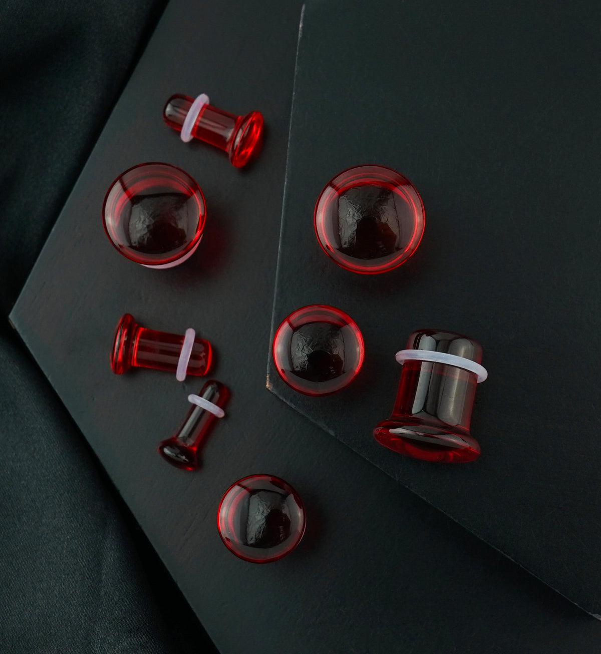 Red Glass Plugs - Single Flare
