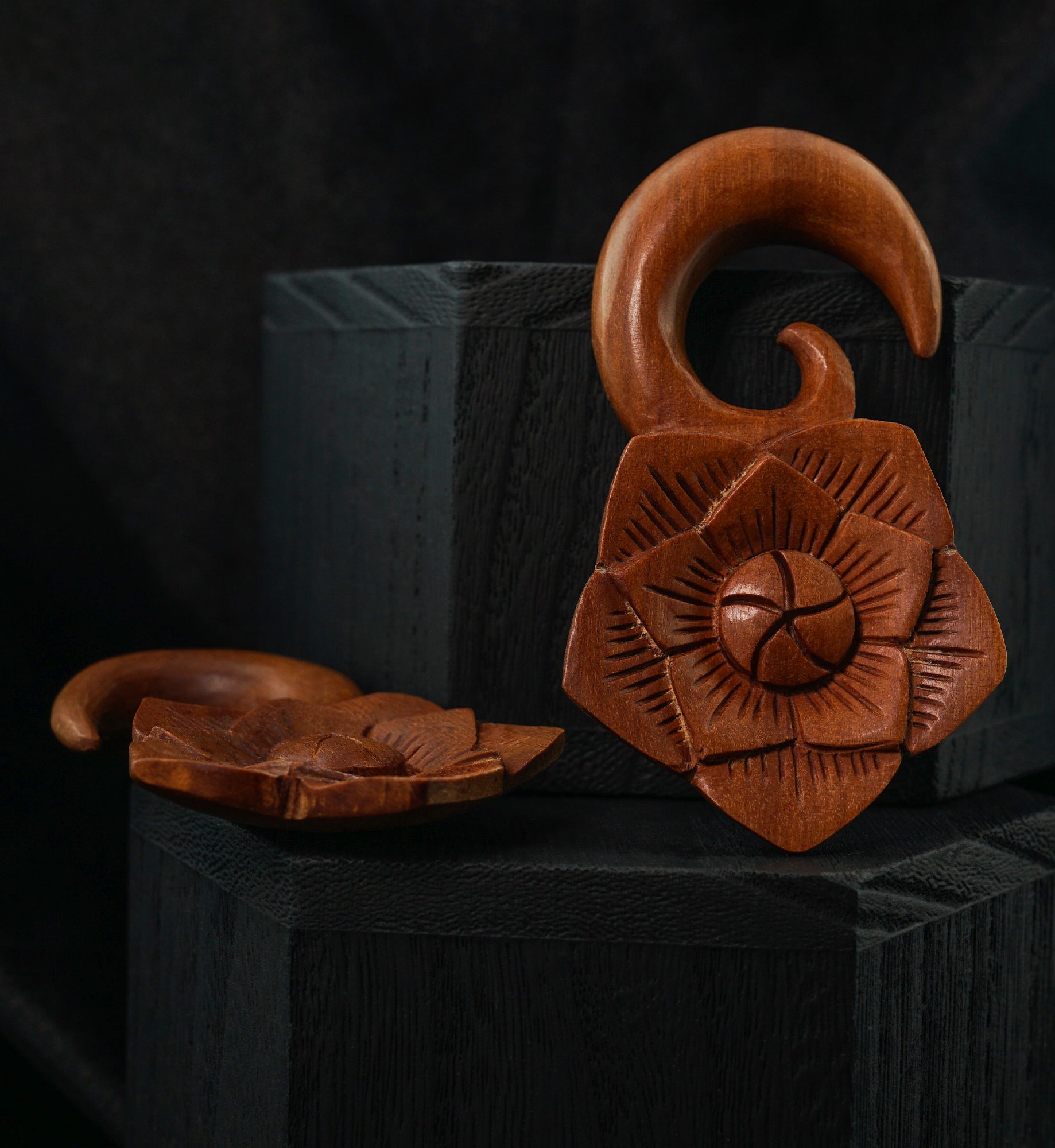 Saba Wooden Jasmine Flower Spiral Hangers