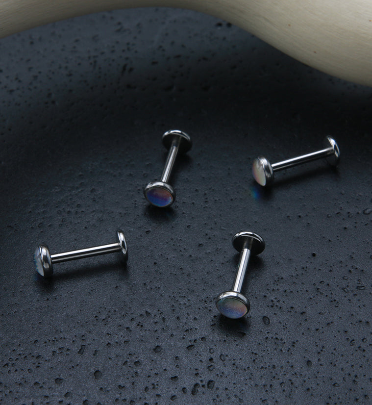 Aura Labret Post