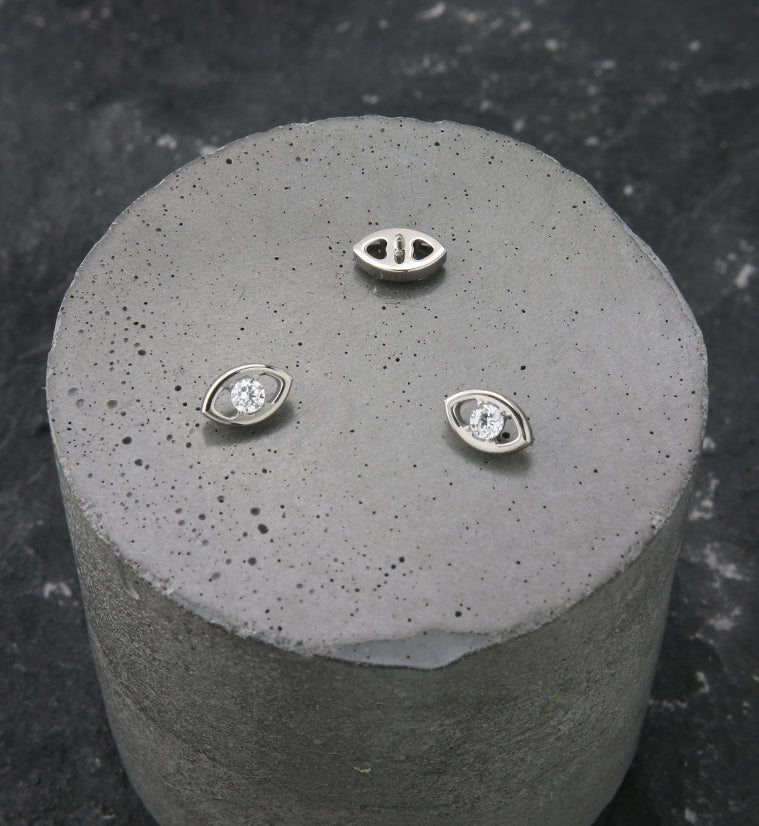 Eye Clear CZ Internally Threaded Titanium Top